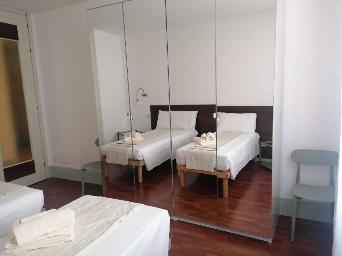 Le Finestre Sugli Ulivi Apartment Desenzano del Garda Ngoại thất bức ảnh