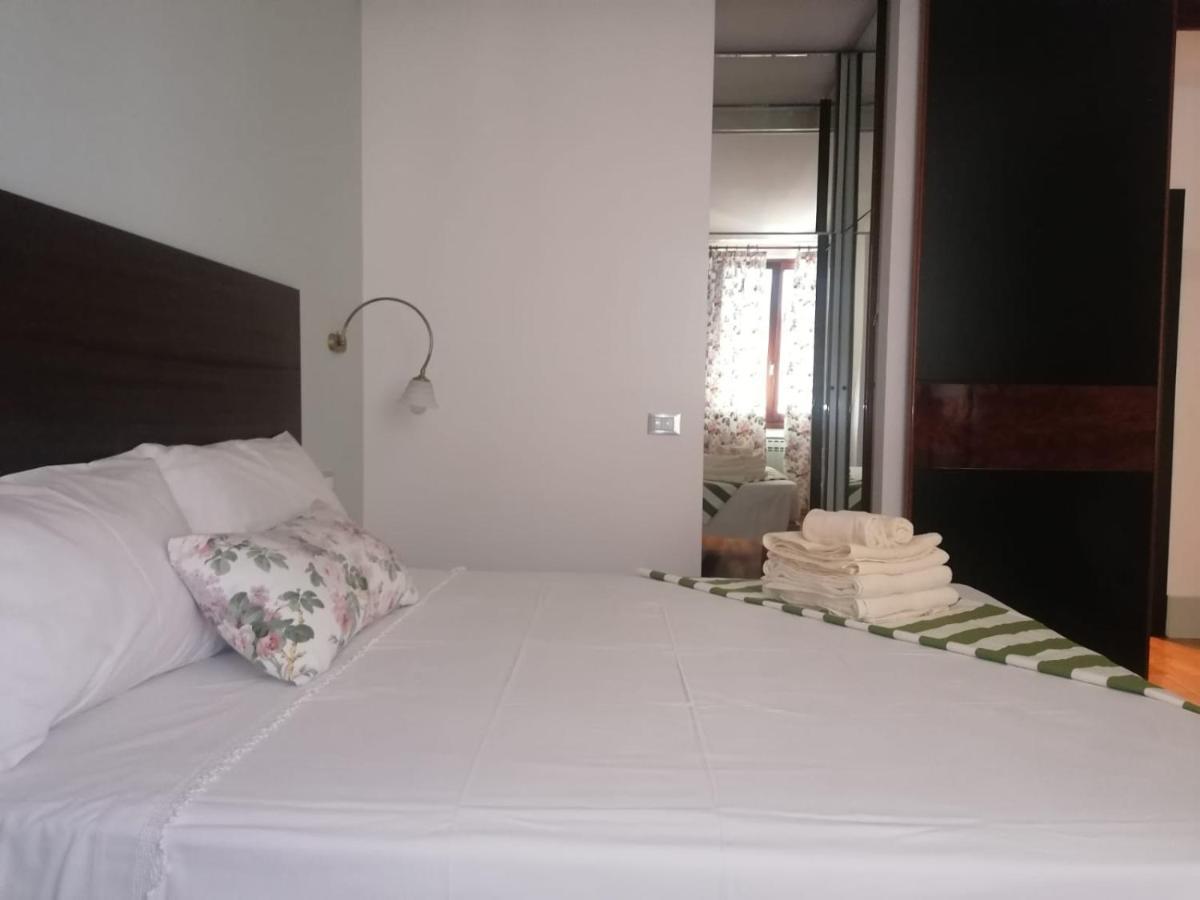 Le Finestre Sugli Ulivi Apartment Desenzano del Garda Ngoại thất bức ảnh