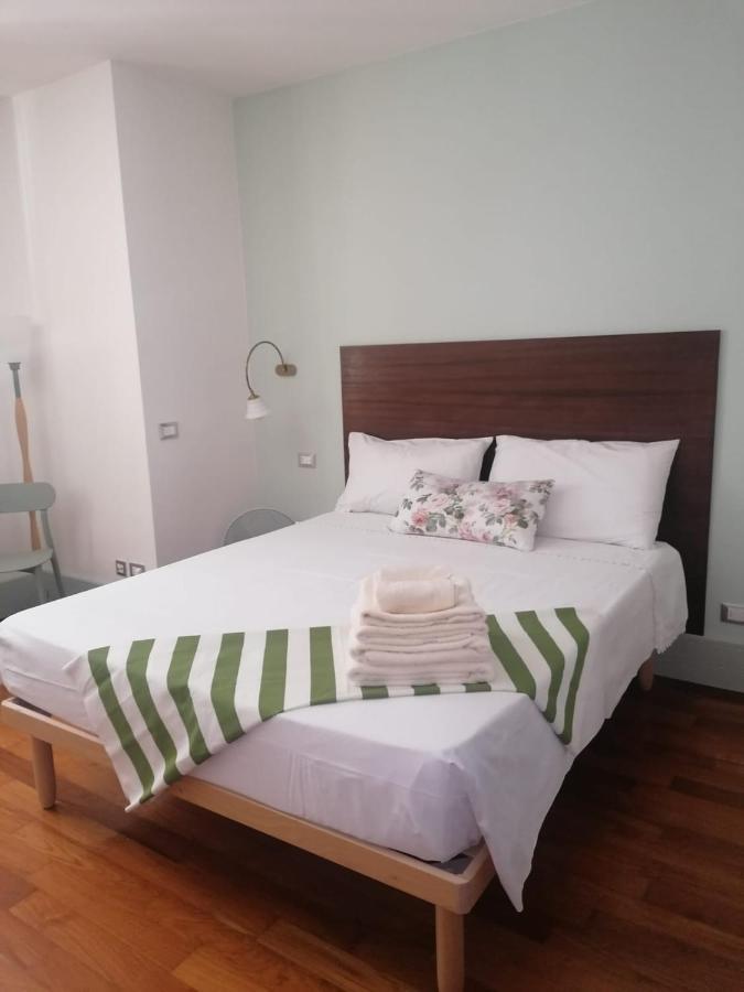 Le Finestre Sugli Ulivi Apartment Desenzano del Garda Ngoại thất bức ảnh