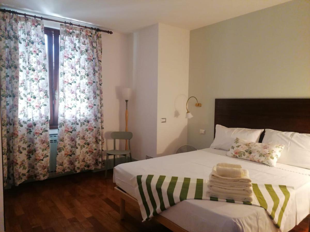 Le Finestre Sugli Ulivi Apartment Desenzano del Garda Ngoại thất bức ảnh